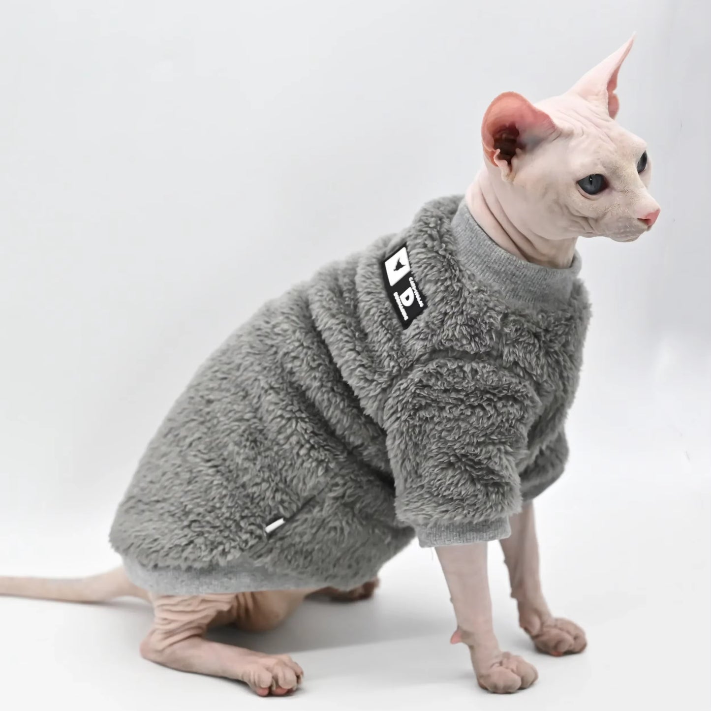 Suéter de Invierno DUOMASUMI para Gatos – Ropa Suave y Cálida que Abraza a tu Peludo con Amor